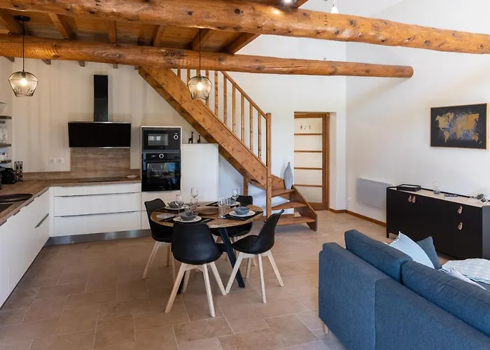 Appartement Loft équipé Au Cœur D'un Domaine Viticole